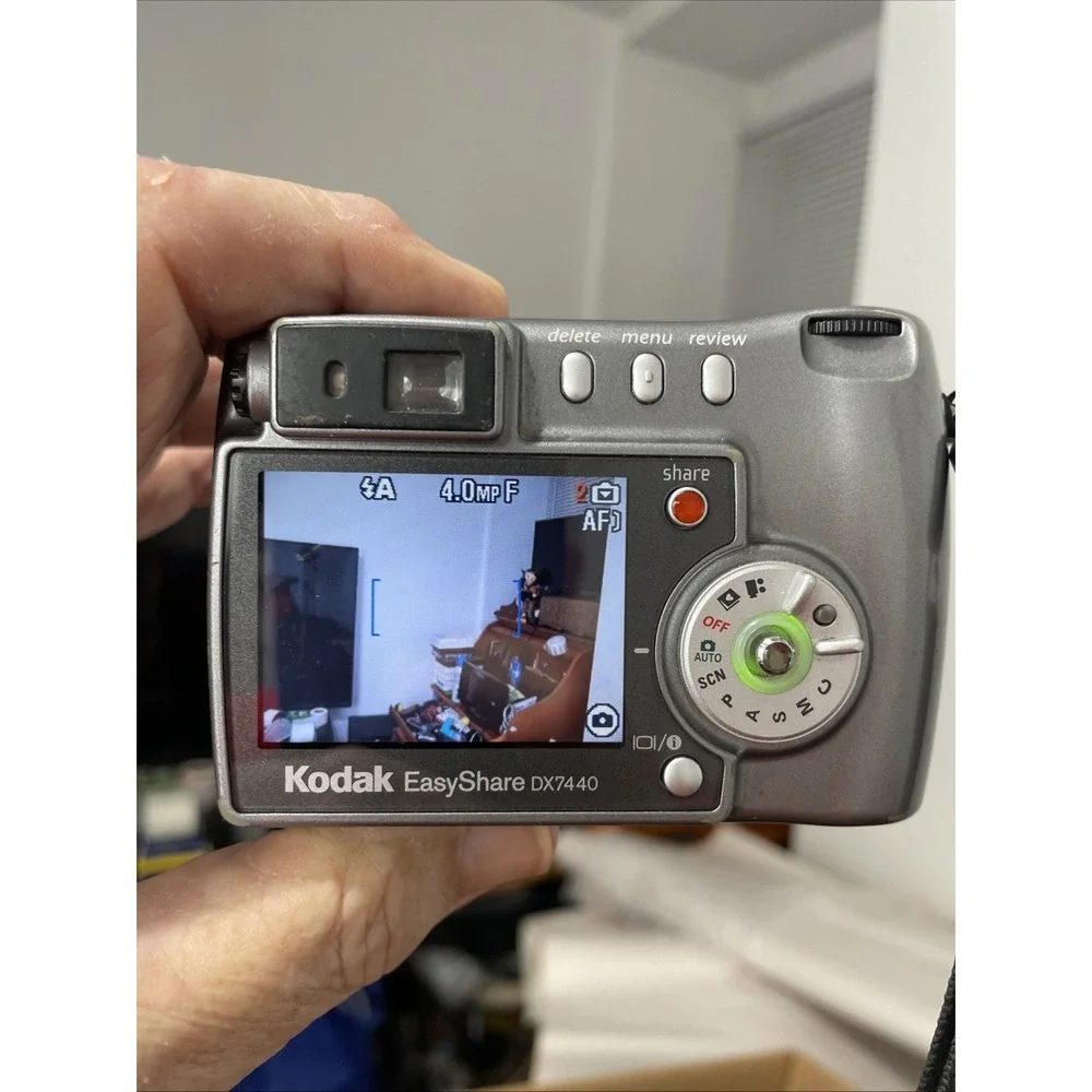 Vtg Kodak EasyShare DX7440 Digital Camera 4.0MP 4X Zoom+Battery+ SD Card~Tested
